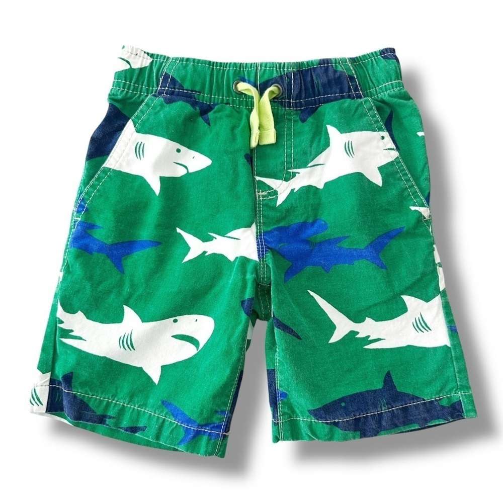 Mini Boden | Cotton Canvas Shark Shorts (4 yrs) 🦈